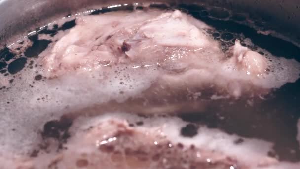 Close up of boiling Soup with Chicken close up. Boiled chicken — Stock Video