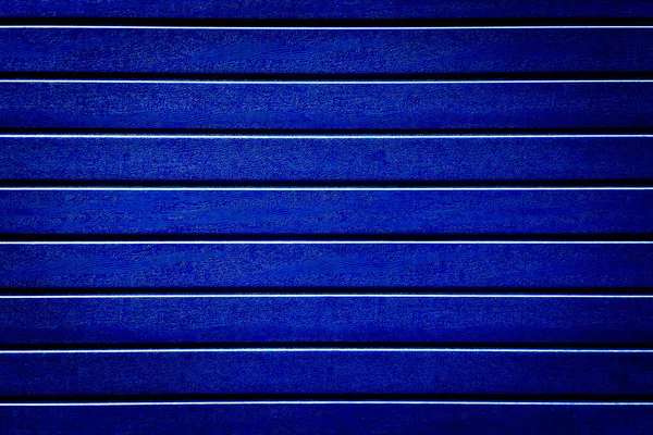 Yan doku arka planı mavi. Plastik çit. Mavi tonlu yapay ahşap arka plan dokusu soyutlaması — Stok fotoğraf