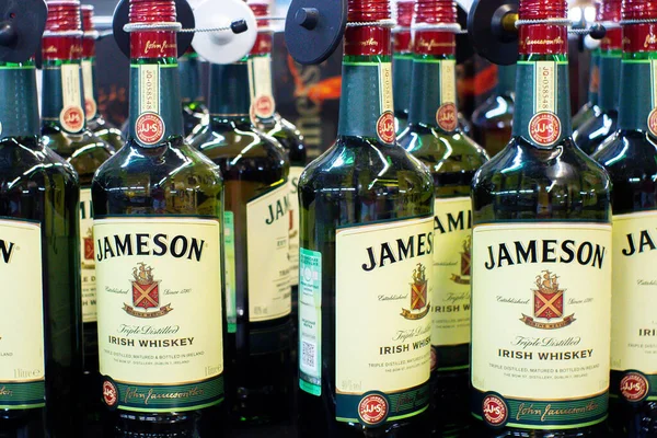 Tyumen Russie Février 2020 Bouteilles Jameson Blended Scotch Whiskey Vendre — Photo