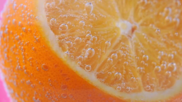 Juicy citrus pulp close-up. healthy lifestyle, vitamins, proper nutrition. — Stock Video