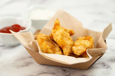 kızarmış tavuk şeritler