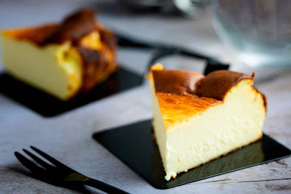 Tarta de Queso Quemada Vasca Imágenes de stock libres de derechos