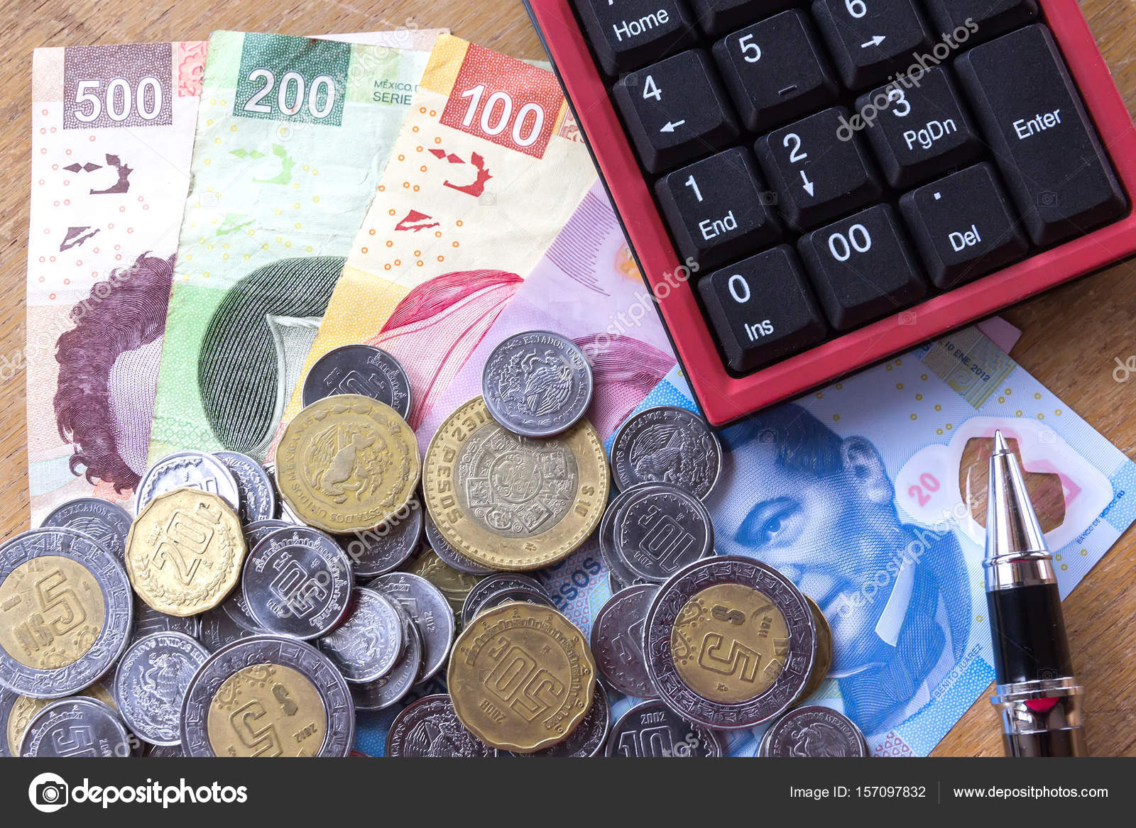 墨西哥比索钱——图库图片© ZSuriel #157097832