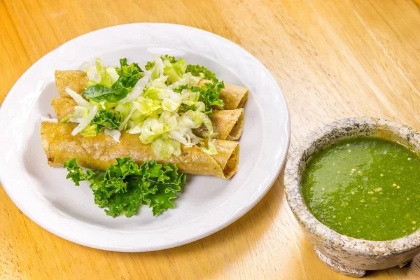Tacos fritos crujientes — Foto de Stock
