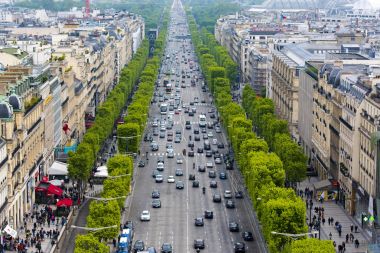 Paris, panoramik, Avenue des Champs-lyses: binalar, caddeler, arabalar ve Fransa turist
