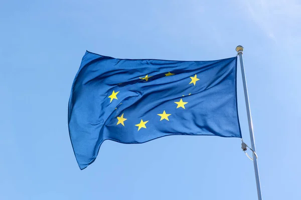 在布鲁塞尔的欧盟旗帜 — 图库照片