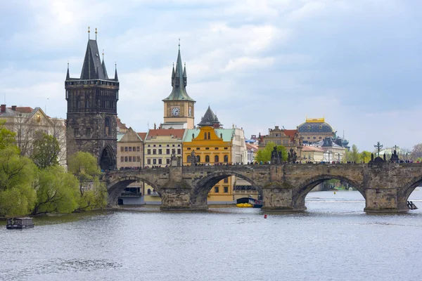 La vista más popular de los principales lugares de interés en Praga — Foto de Stock