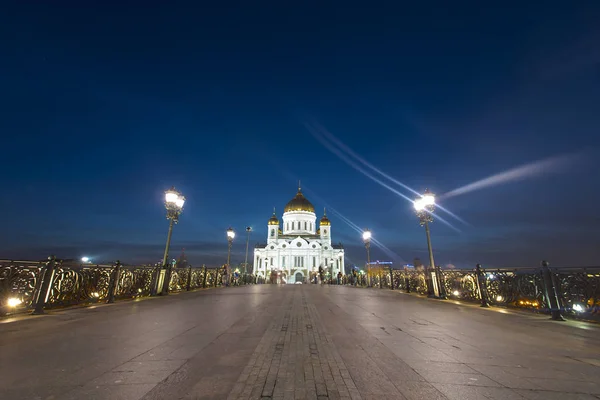 Cathedral of Christ the Saviour in summer evening in Moscow — Stock Photo, Image