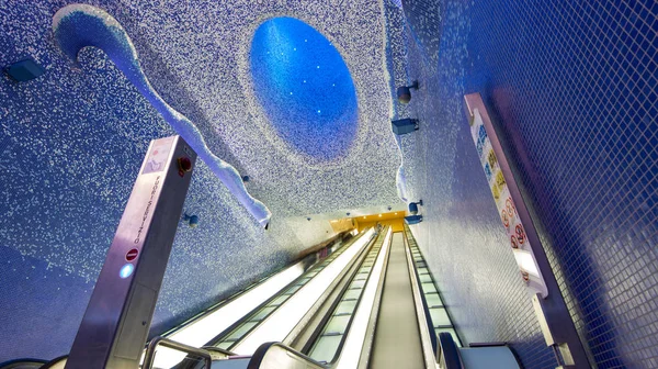  Toledo metro istasyonu iç Napoli