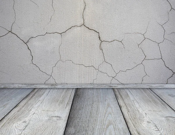 古い壁亀裂や木製の灰色の床、インテリア — ストック写真