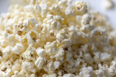 Taze patlamış mısır, dağınık patlamış mısır