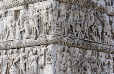 Bas-reliefs Thessaloniki, Yunanistan ile antik kalıntılar