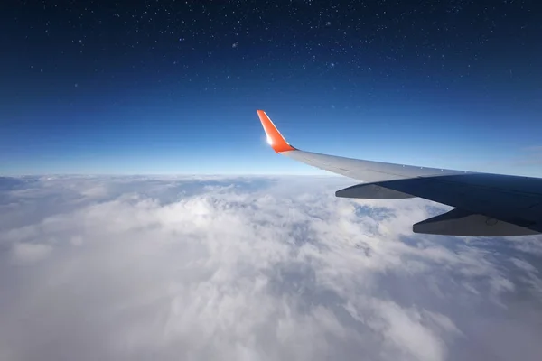 Vista Nocturna Desde Avión Cielo Nocturno Con Estrellas Ala Avión — Foto de Stock