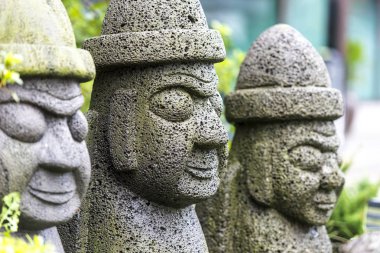 Taş Idol - hareubang Güney Kore'de Jeju Adası