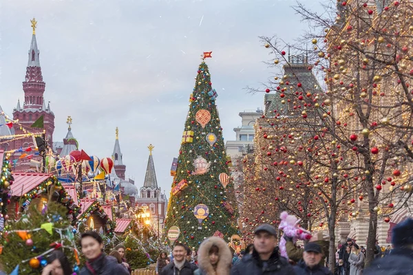 Gente Mercado Navidad Plaza Roja Moscú Diciembre 2017 Rusia — Foto de Stock