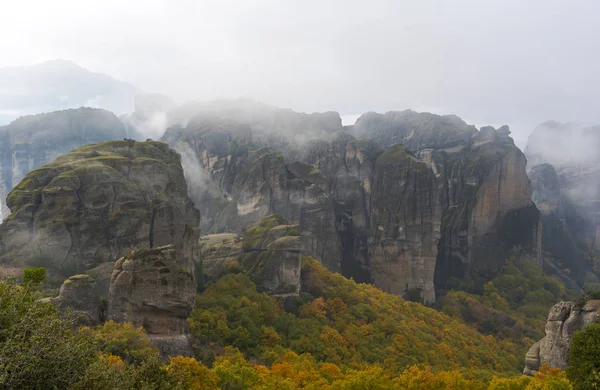 Jesienna Mgła Nad Skały Natura Krajobraz — Zdjęcie stockowe