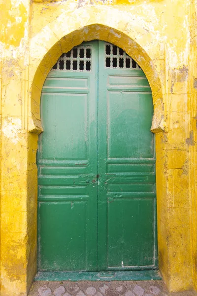 Porta Tradizionale Marocchina Nel Vecchio Quartiere Della Medina — Foto Stock