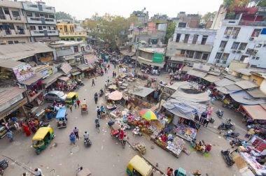 Yeni Delhi bölgesinde ana Bazar panoramik manzaralı 23 Şubat. 3018 Hindistan