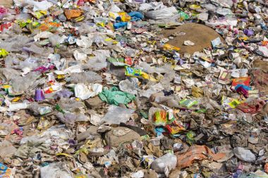 Yeni Delhi Şubat 24 çöp yığınları. 2018 yılında Hindistan