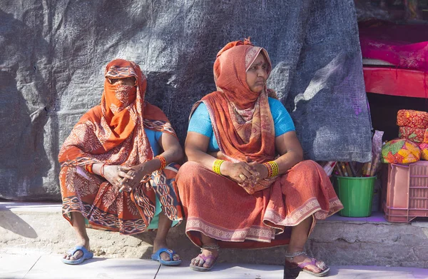 Mathura Febrero Dos Mujeres Indias Mercado Callejero Mathura Febrero 2018 —  Fotos de Stock