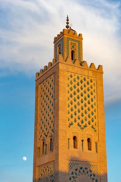 Исламский Минарет Марокко — стоковое фото