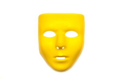 Sarı Plastik Yüz Maskesi, Karnaval Maskesi, Beyaz Arkaplanda İzole edilmiş İsimsiz Yüzler