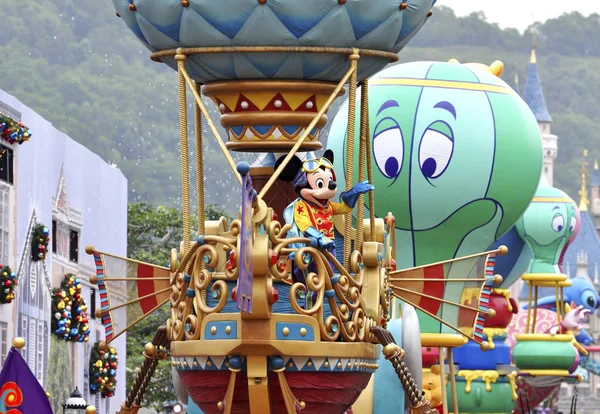 Hong Kong Dez 2015 Parade Disneyland Mit Berühmten Zeichentrickfiguren Hong — Stockfoto