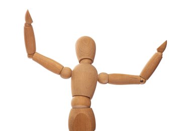 Tahta figür, oyuncak bebek, kollu manken beyaz arka planda izole edilmiş.