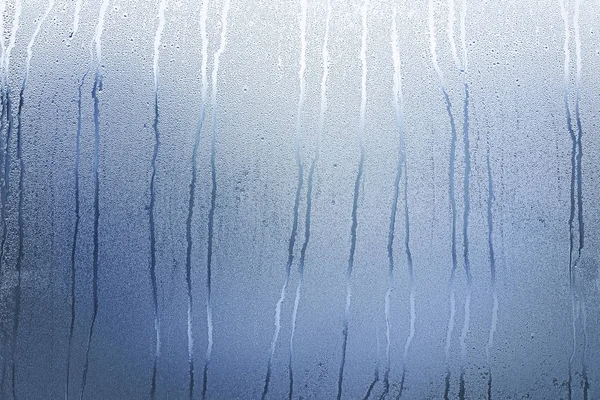 Kaca Biru Dengan Kondensat Jendela Dengan Uap Dan Air Sebagai — Stok Foto