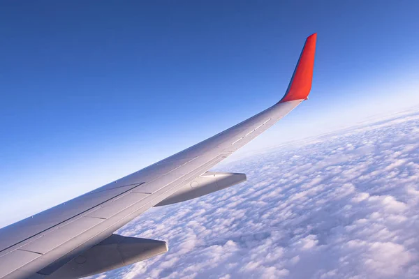 Cielo Través Ventana Aeronaves Salida Del Sol Por Encima Las — Foto de Stock