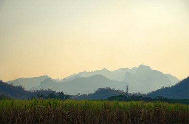 Dağ arka plan, kuzeydoğu Tayland
