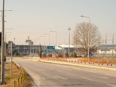 Selanik havaalanına giden yol boş..
