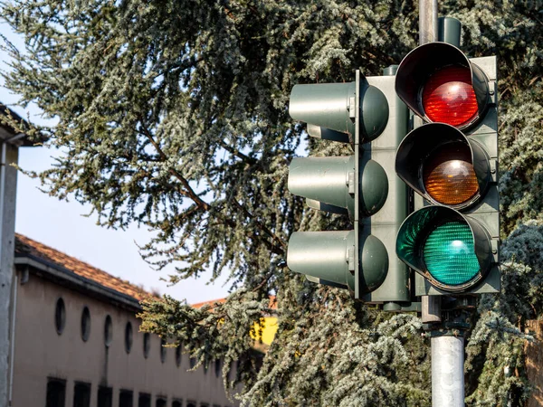 Kilátás Közlekedési Lámpa Utcán Város Bergamo — Stock Fotó