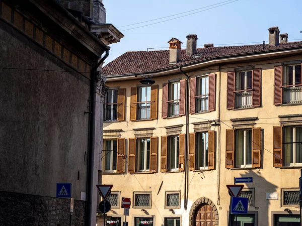 Pohled Úžasně Krásné Domy Městě Bergamo — Stock fotografie