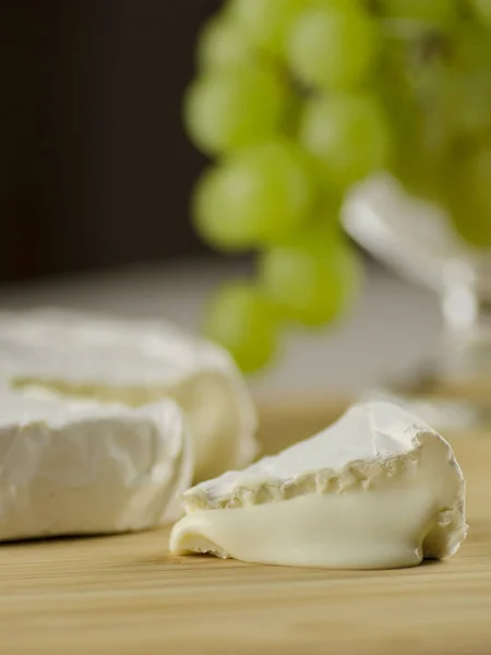 Brie and grapes