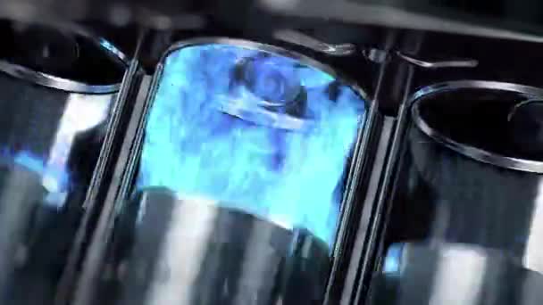 Un primer plano del motor en cámara lenta con explosiones azules de combustible — Vídeos de Stock