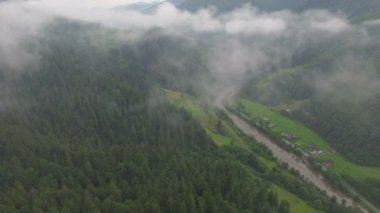 Güzel bir gün batımı Kerpe dağlarda