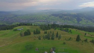 güzel evim Dağı nın zirvesinde. Havadan görünümü