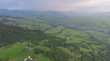 Güzel vadi. Havadan görüntüleri