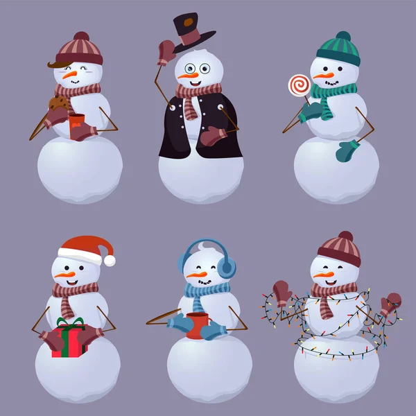 Stel Vrolijke Sneeuwmannen Verschillende Kostuums Met Snoep Cadeautjes Cartoon Vectorillustratie — Stockvector
