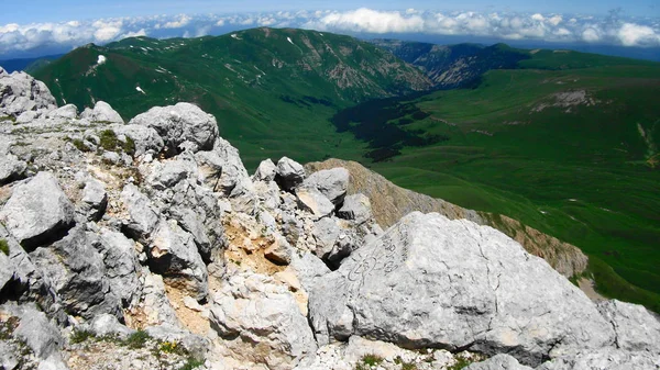O topo da estância de esqui de Krasnaya Polyana — Fotografia de Stock