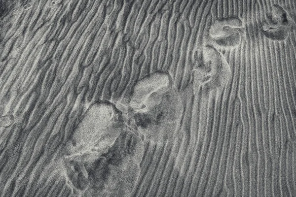 在沙漠中的人类脚印 — 图库照片