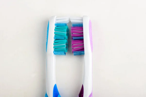Οδοντόβουρτσα Άσπρο Φόντο Οδοντικό Νήμα Οδοντόβουρτσα — Φωτογραφία Αρχείου