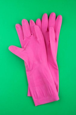 Temizlik için lastik eldiven. Elle koruma eldivenleri