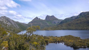 Cradle Mountain Tasmania'deki / daki görünümünü