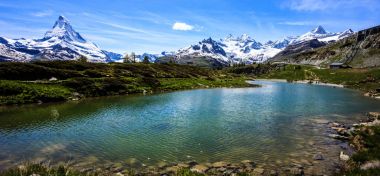 Leisee Gölü Matterhorn ve İsviçre Alpleri'nin ile arka plan, Sunnegga, Rothorn cennet, ilk beş göller hedef Matterhorn tepe Zermatt, İsviçre, Avrupa'nın çevresinde.