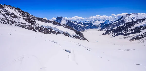 Oszałamiający widok panoramiczny piękny Snowcapped Berneńskie Alpy góry krajobraz w Jungfrau region, Oberland Berneński, Szwajcaria, góry Europy. — Zdjęcie stockowe