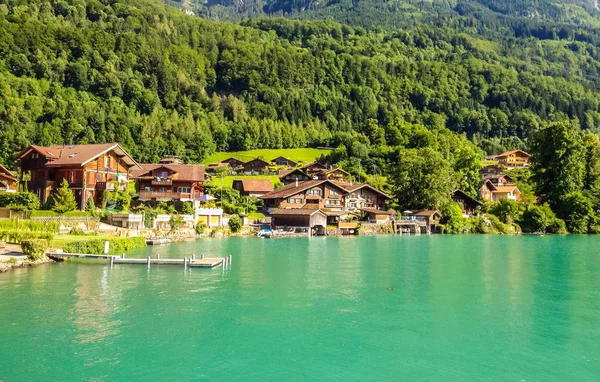 Göl Brienz (Brienzersee) dolgu sahne görünümünden cruise gemi, Interlaken, İsviçre, Europe — Stok fotoğraf