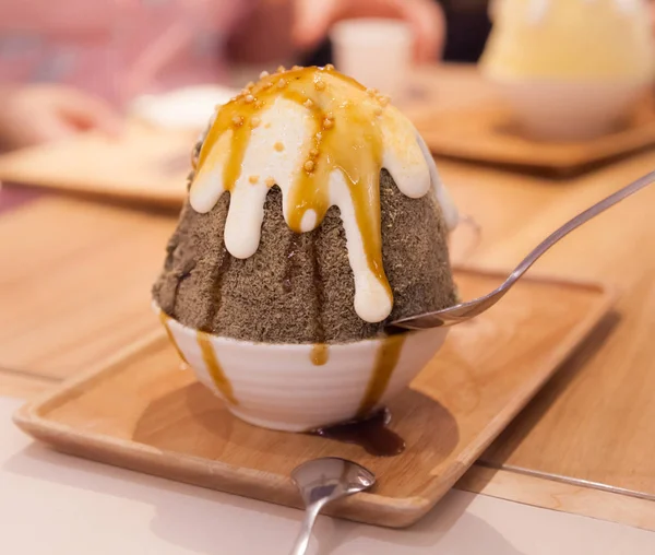 Dessert Coréen Glace Rasée Cône Neige Bingsu Bingsoo Thé Japonais — Photo