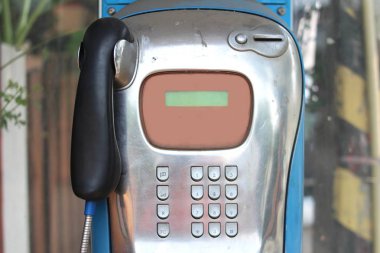 Tayland bir sokakta genel telefon